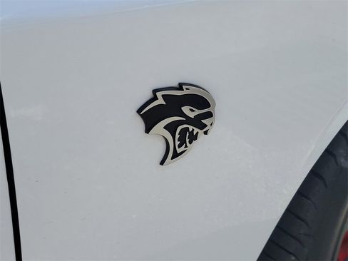 Used 2016 Dodge Challenger SRT Hellcat image 6