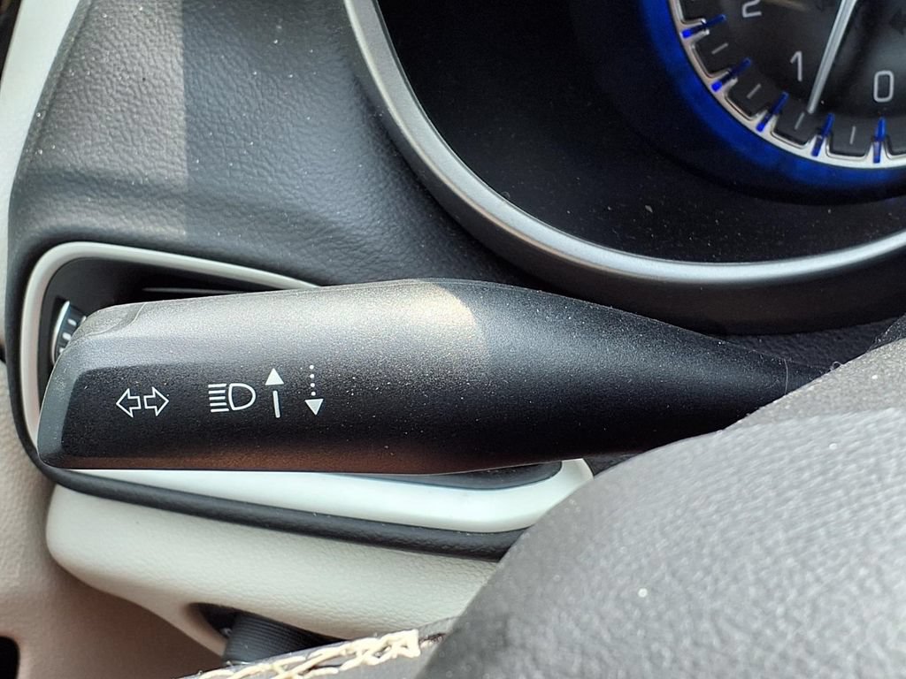 Used 2024 Chrysler Pacifica Touring-L FWD image 23