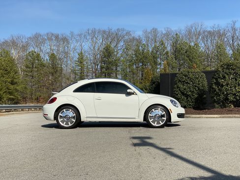 Used 2016 Volkswagen Beetle 1.8T SEL image 5