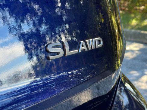 Certified 2025 Nissan Rogue SL image 9