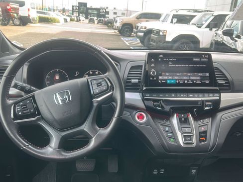 Used 2025 Honda Odyssey Sport-L image 15