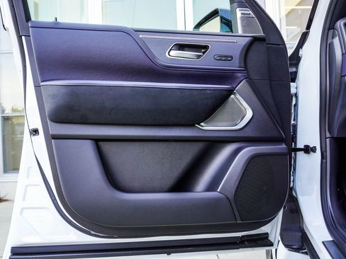 New 2026 INFINITI QX80 4WD image 34