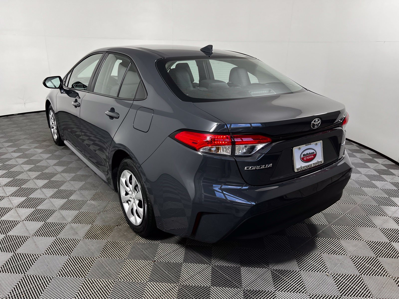 Used 2025 Toyota Corolla LE FWD image 7