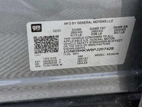 Used 2023 Chevrolet Traverse LT FWD image 32
