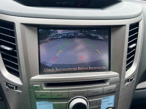 Used 2013 Subaru Legacy 2.5i Limited AWD/4WD image 39