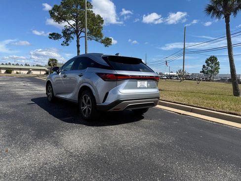 Used 2025 Lexus RX 350 FWD w/ Technology Package image 6