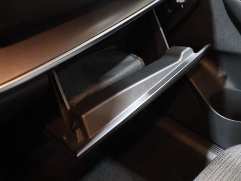 Used 2021 Nissan Rogue SV image 35