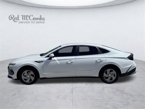 New 2026 Hyundai Sonata SE FWD image 2