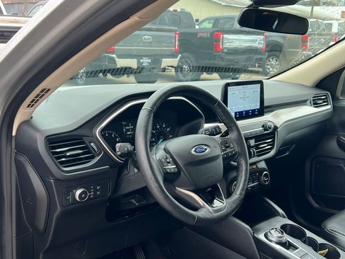Used 2020 Ford Escape SEL image 12
