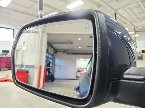 Used 2019 Ford Edge Titanium w/ Equipment Group 301A image 12