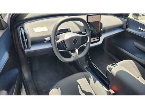 New 2026 Volvo EX30 Ultra w/ Protection Package Premier image 14