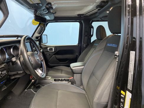 Used 2022 Jeep Wrangler Unlimited Rubicon 4xe w/ Cold Weather Group image 9