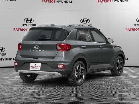 New 2026 Hyundai Venue SEL FWD image 2