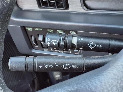Used 1988 Ford Thunderbird RWD image 7