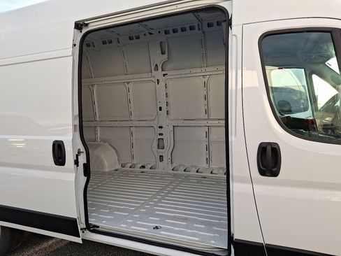 New 2025 RAM ProMaster 3500 w/ Roll-Up Rear Door Package image 6