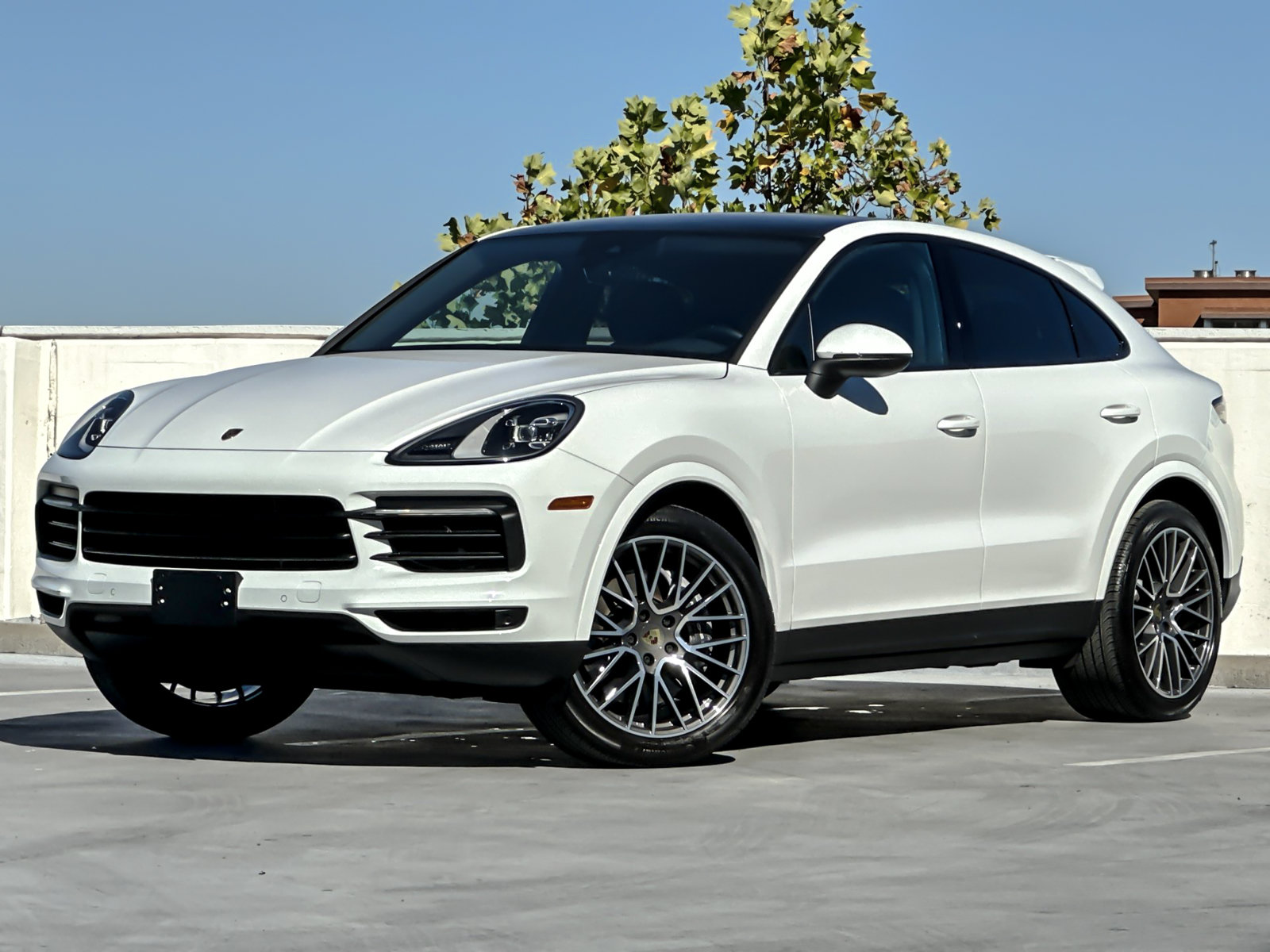 Certified 2021 Porsche Cayenne Coupe AWD/4WD image 2
