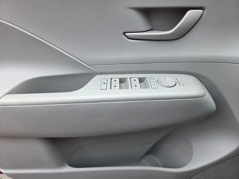 Used 2024 Hyundai Kona SEL image 34