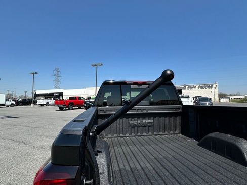 Used 2025 GMC Sierra 1500 Denali w/ Denali Reserve Package AWD/4WD image 36