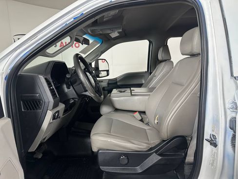 Used 2019 Ford F250 4x4 Crew Cab Super Duty image 12