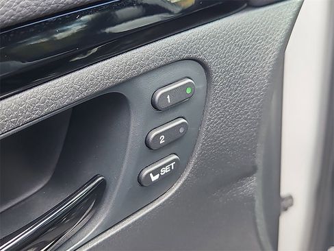 Certified 2024 Honda Passport Black Edition image 19