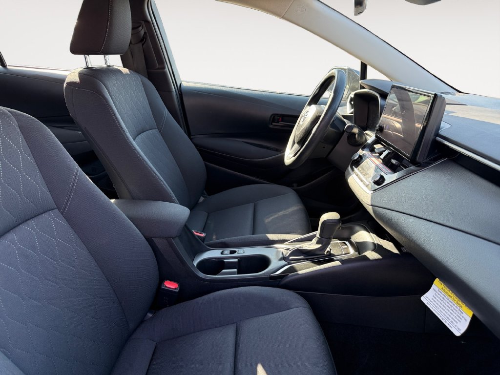 Used 2025 Toyota Corolla LE w/ LE Premium Package FWD image 15