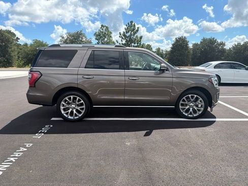 Used 2018 Ford Expedition Limited w/ Equipment Group 302A RWD image 5