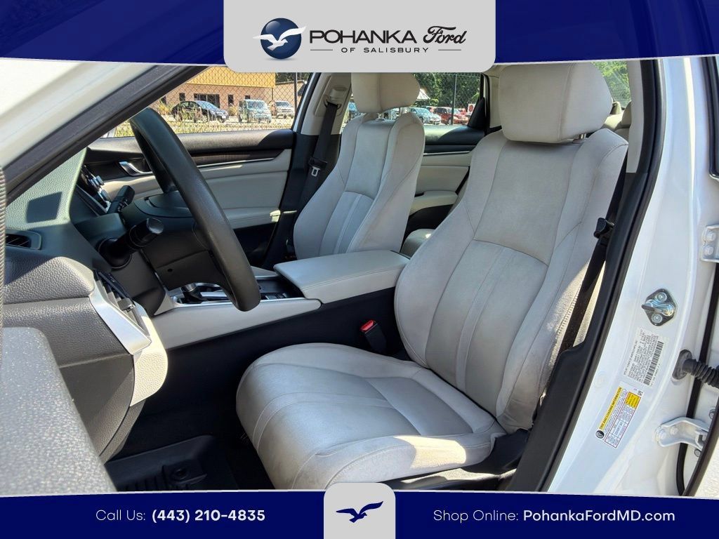 Used 2018 Honda Accord EX image 18