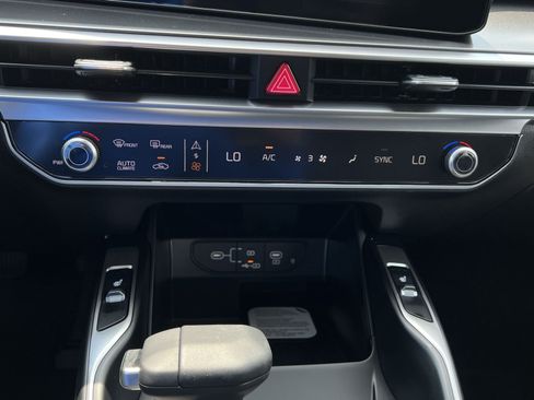 New 2026 Kia Sorento S w/ S Panoramic Sunroof Package FWD image 28
