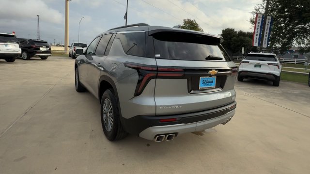 Used 2026 Chevrolet Traverse LT w/ Driver Confidence Package FWD image 7