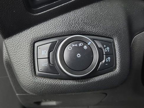 Used 2019 Ford Escape SE image 23