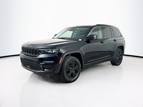 Used 2022 Jeep Grand Cherokee Limited 4xe image 3