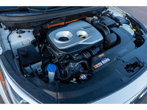 Used 2016 Hyundai Sonata Limited w/ Option Group 02 image 30