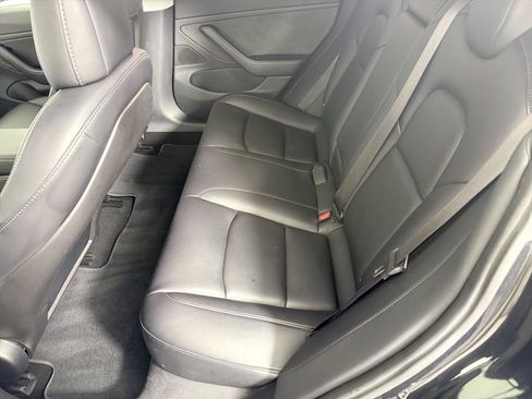 Used 2018 Tesla Model 3 Long Range RWD image 18