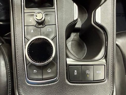 Used 2025 Cadillac XT4 Premium Luxury FWD image 39