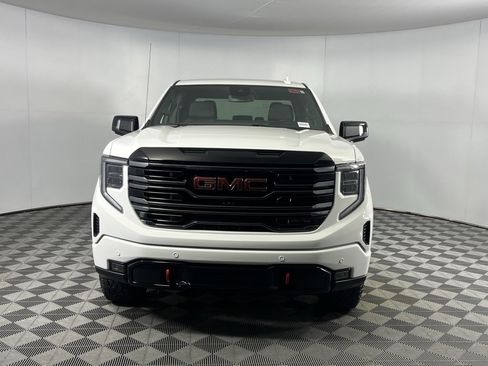 Used 2025 GMC Sierra 1500 AT4 image 6