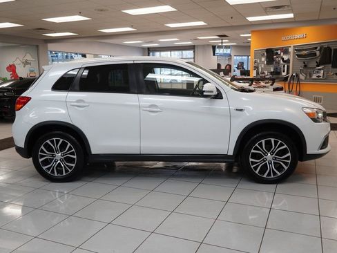 Used 2017 Mitsubishi Outlander Sport ES image 12
