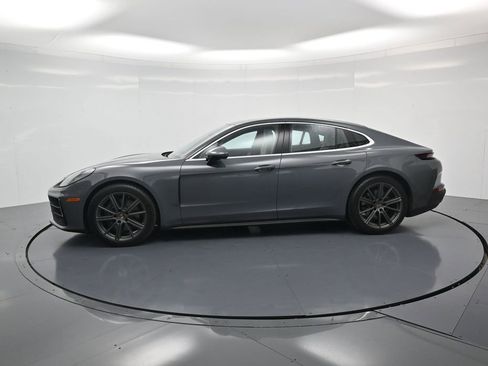 Used 2026 Porsche Panamera image 2