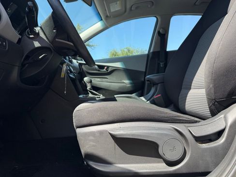 Used 2020 Hyundai Kona SE FWD image 9