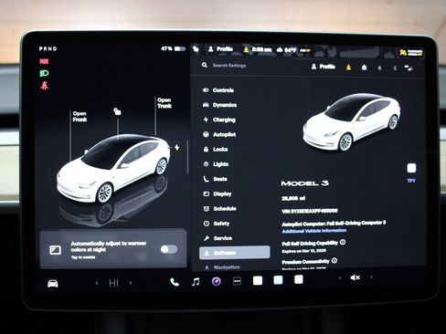 Used 2023 Tesla Model 3 Standard Range image 17