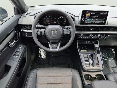 Used 2024 Honda CR-V Sport Touring image 9