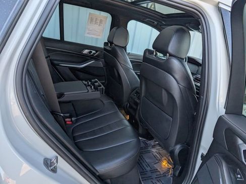 Used 2021 BMW X5 xDrive40i image 25