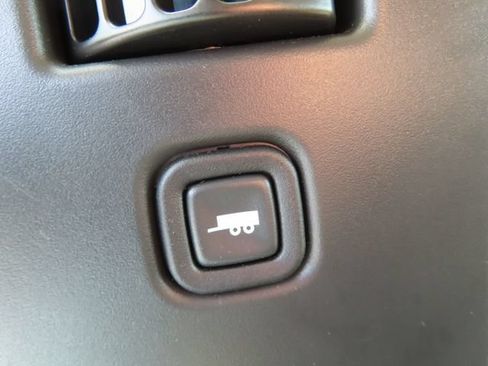 Used 2025 Chevrolet Express 3500 LT w/ LT Preferred Equipment Group RWD image 24