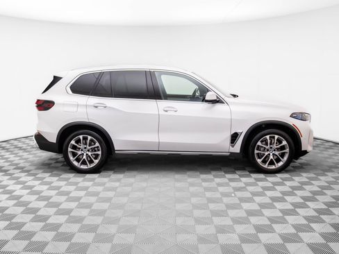Certified 2024 BMW X5 xDrive40i w/ Premium Package image 6