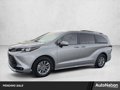 Used 2025 Toyota Sienna XLE