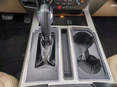 Used 2016 Ford F150 Lariat w/ Equipment Group 502A Luxury AWD/4WD image 13