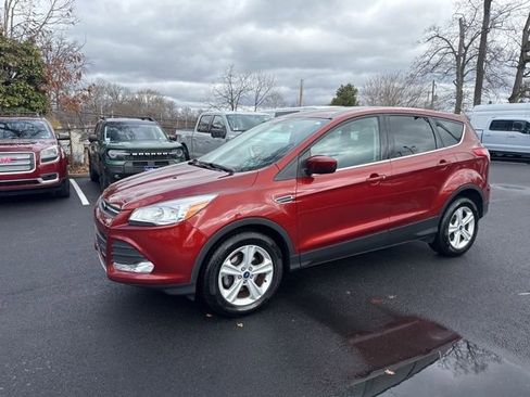 Used 2016 Ford Escape SE image 3