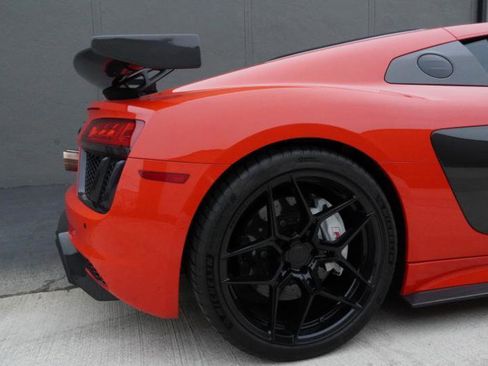 Used 2017 Audi R8 V10 plus image 32