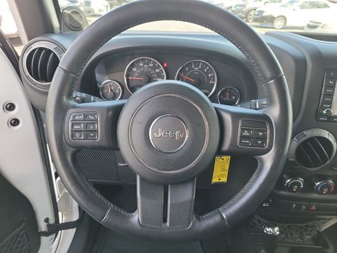 Used 2014 Jeep Wrangler Sport w/ Connectivity Group AWD/4WD image 19