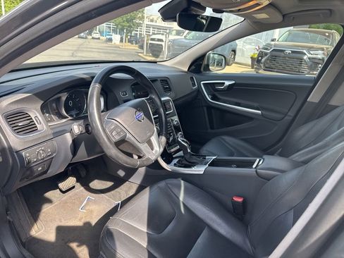 Used 2016 Volvo S60 T5 Premier w/ Convenience Package FWD image 11