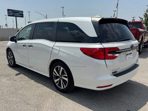 Used 2022 Honda Odyssey Touring image 4